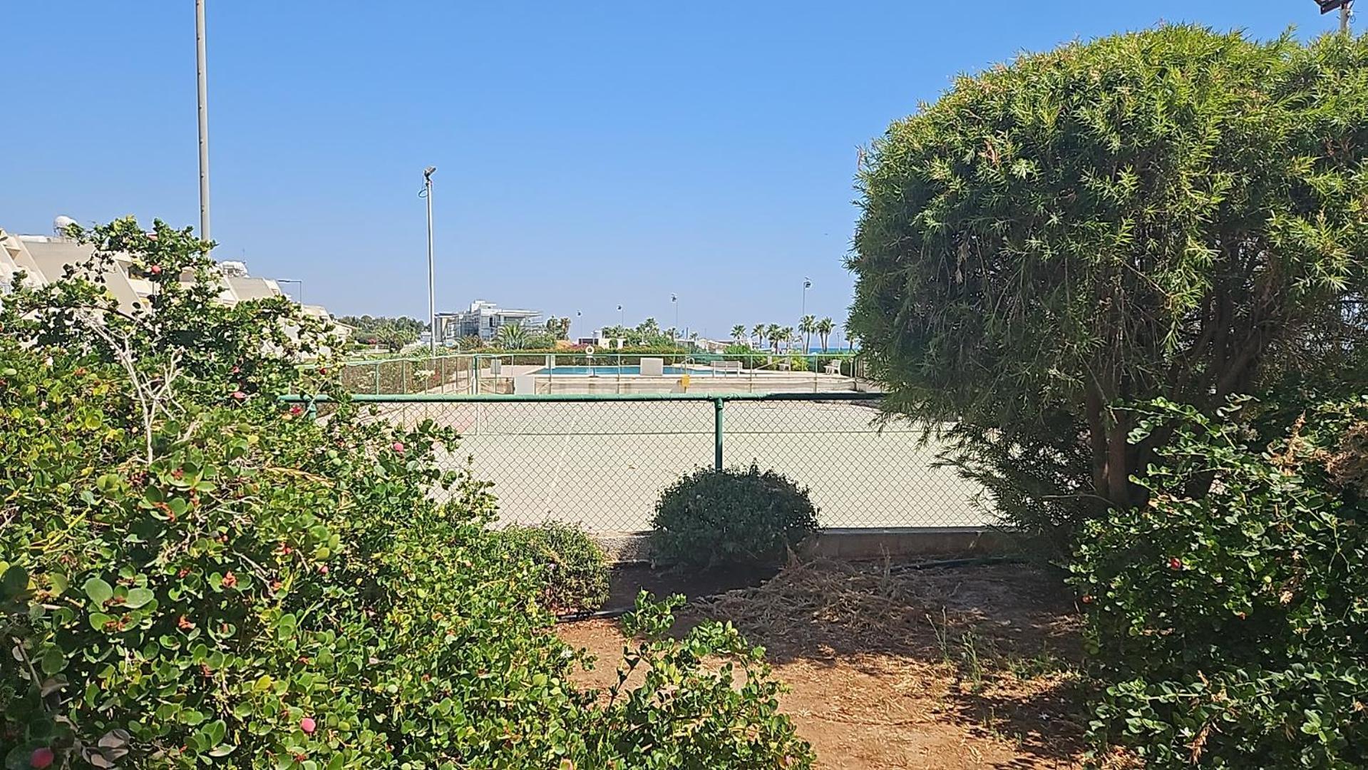 Julie'S Beach House オロクリニ エクステリア 写真